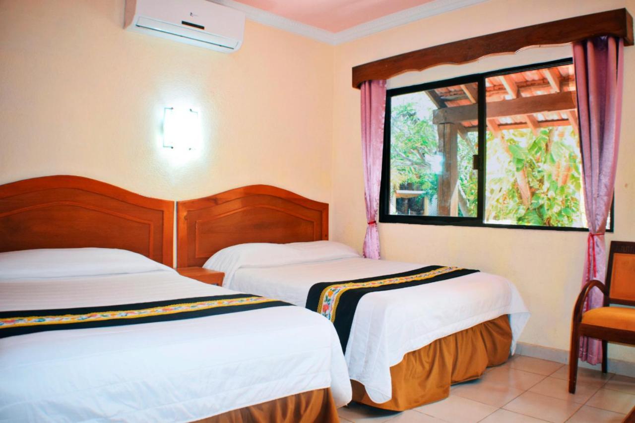 Hotel Hacienda Sanchez วัลลาโดลิด ภายนอก รูปภาพ