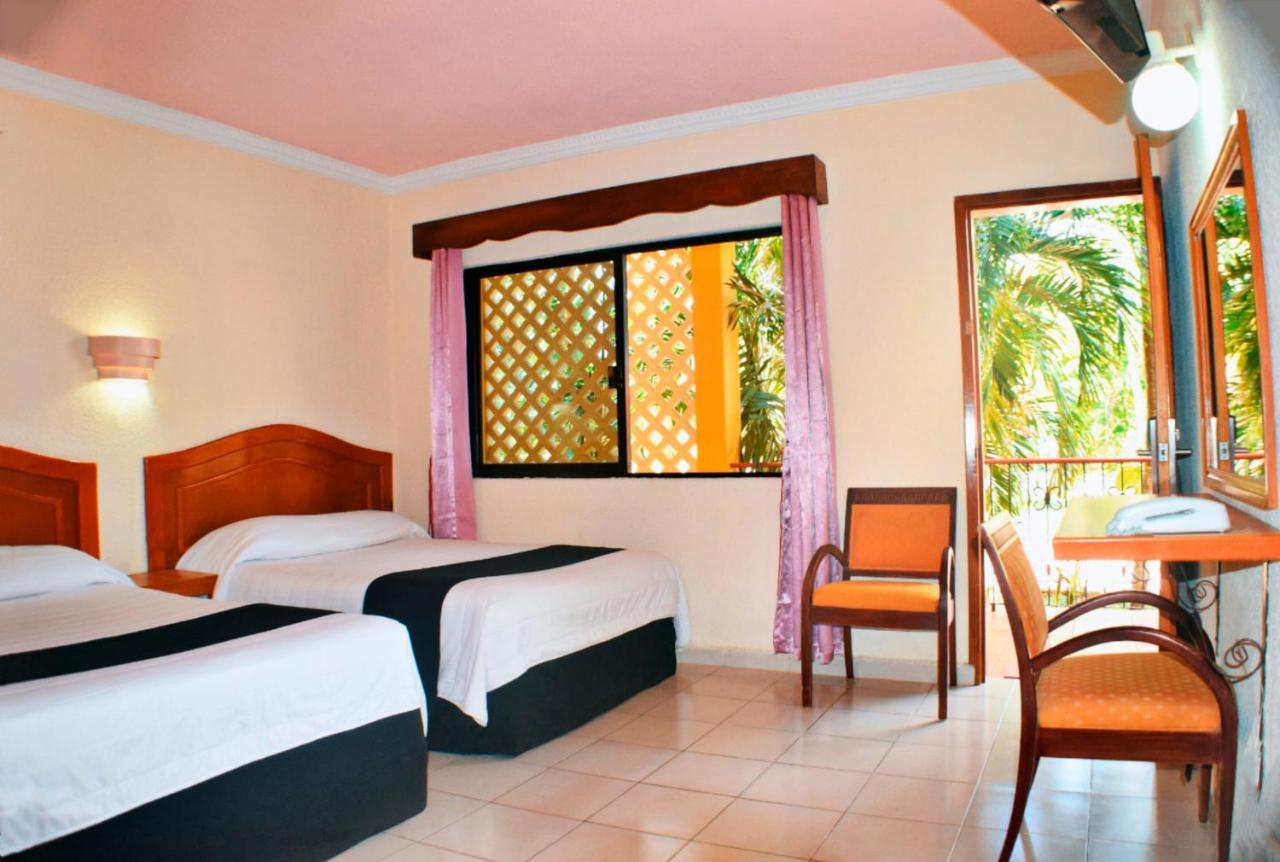 Hotel Hacienda Sanchez วัลลาโดลิด ภายนอก รูปภาพ