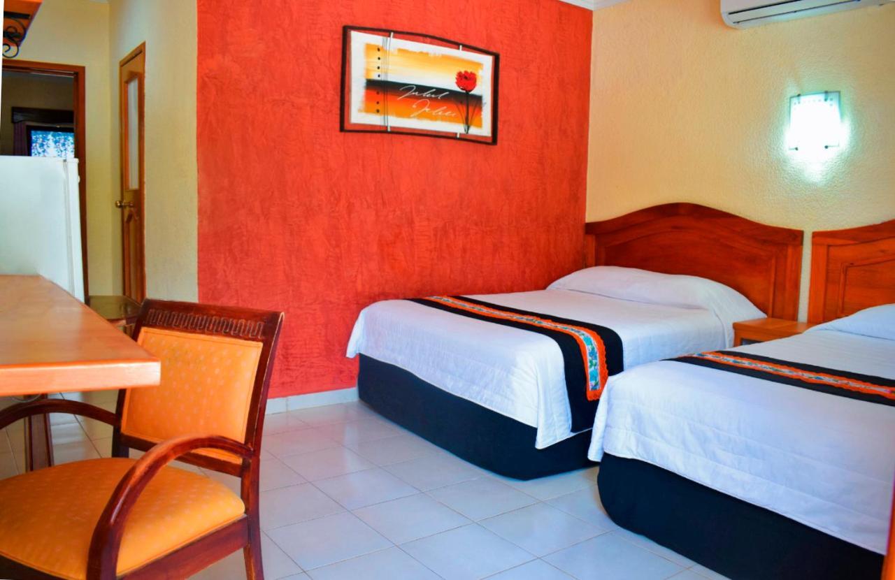 Hotel Hacienda Sanchez วัลลาโดลิด ภายนอก รูปภาพ