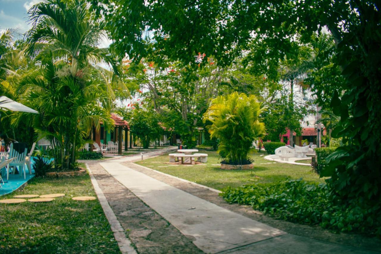 Hotel Hacienda Sanchez วัลลาโดลิด ภายนอก รูปภาพ