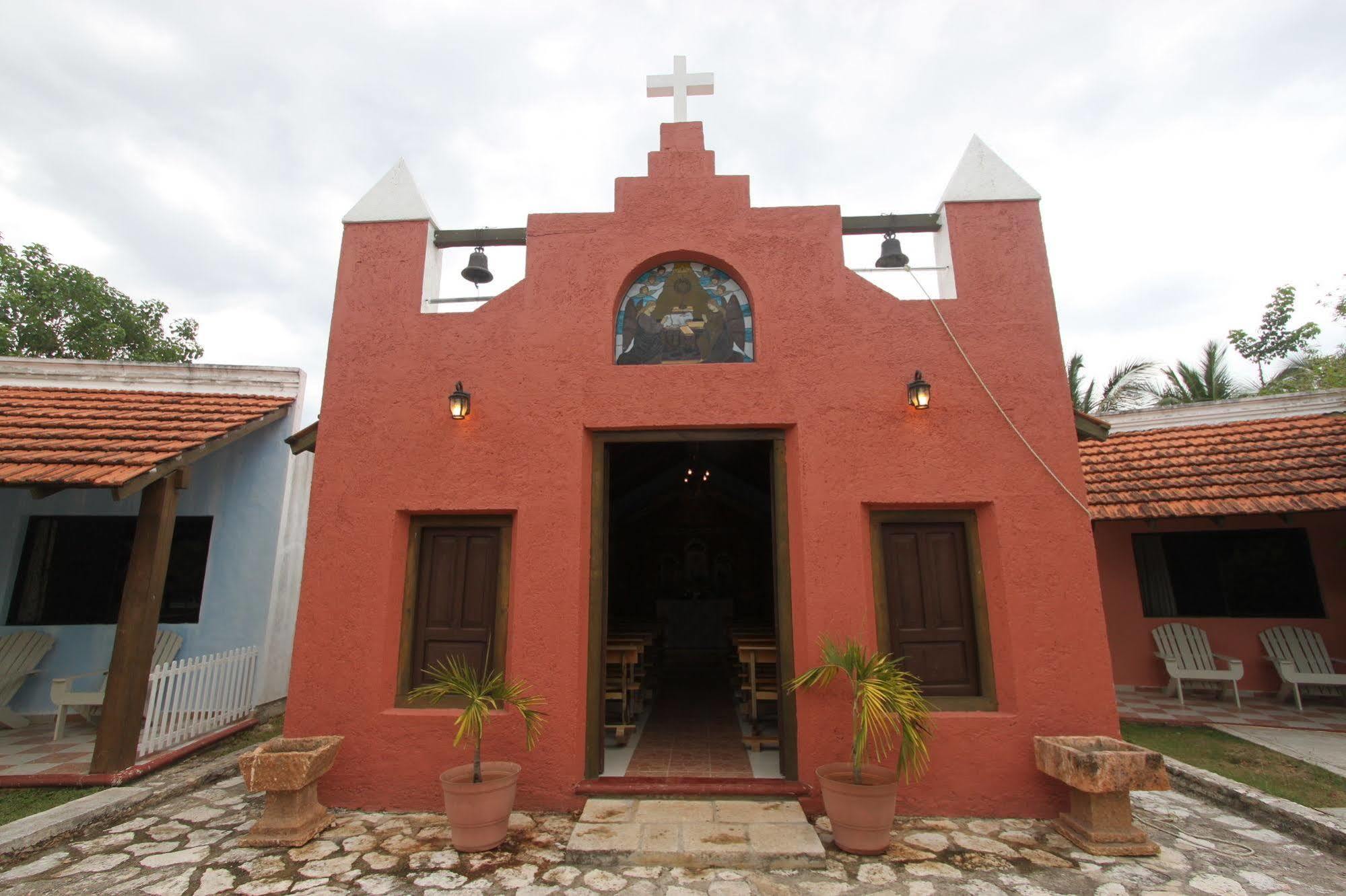 Hotel Hacienda Sanchez วัลลาโดลิด ภายนอก รูปภาพ