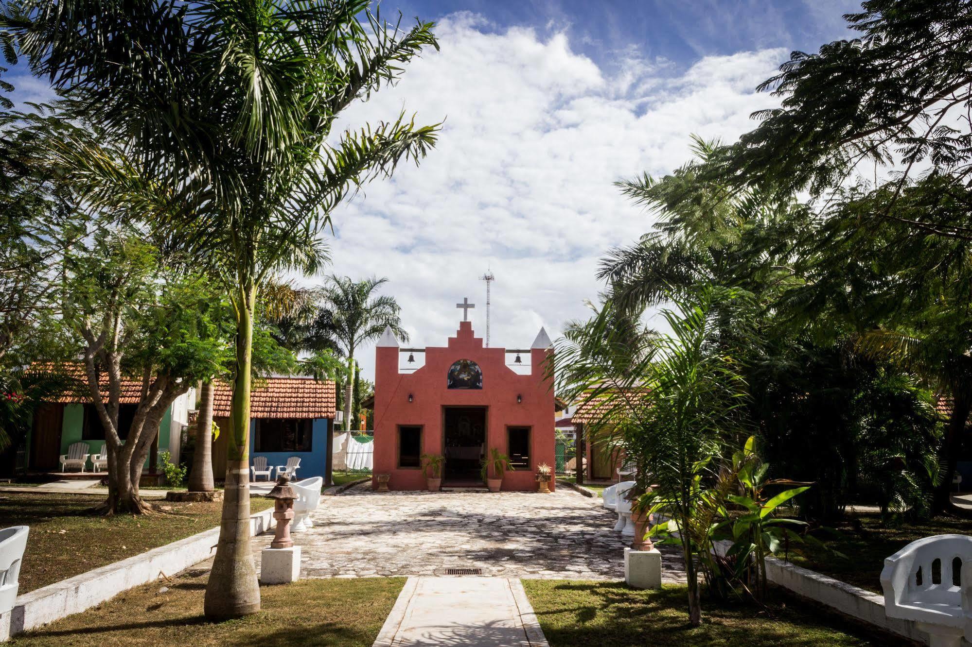 Hotel Hacienda Sanchez วัลลาโดลิด ภายนอก รูปภาพ