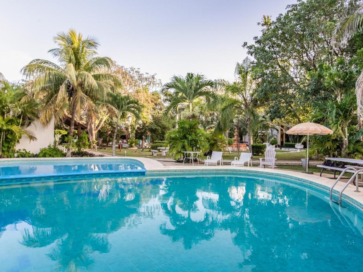 Hotel Hacienda Sanchez วัลลาโดลิด ภายนอก รูปภาพ
