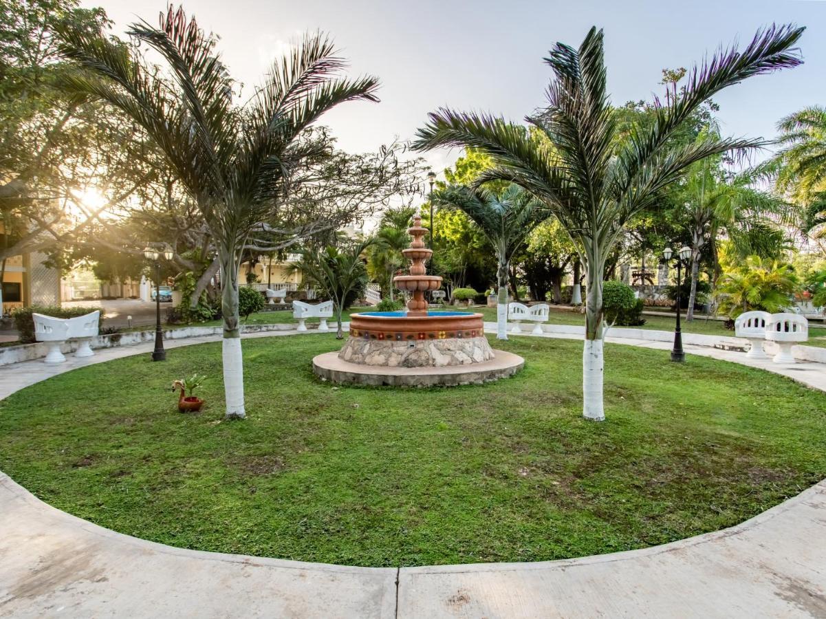 Hotel Hacienda Sanchez วัลลาโดลิด ภายนอก รูปภาพ